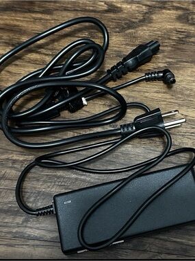 Universal Black Laptop Charger with DC Barrel Connector